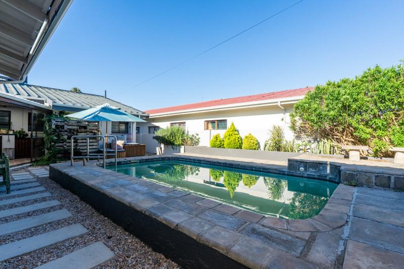 4 Bedroom Property for Sale in Linkside Western Cape